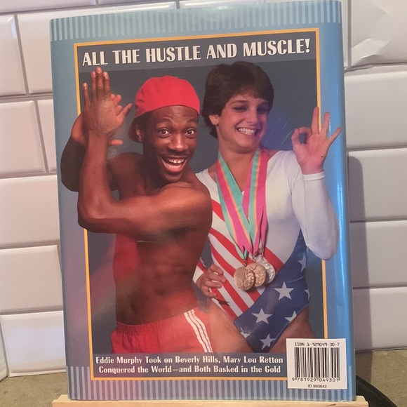 Hardback People Weekly Celebrates The 80’s With 80’s Music CD - Picture 4 of 16